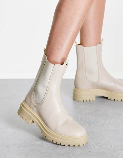 Tony Bianco Wolfe chelsea boots vanilla drench | ASOS