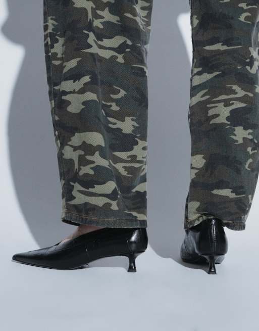 Tony Bianco - zapatos de salón negros efecto cocodrilo con tacón bajo, 2 de 4