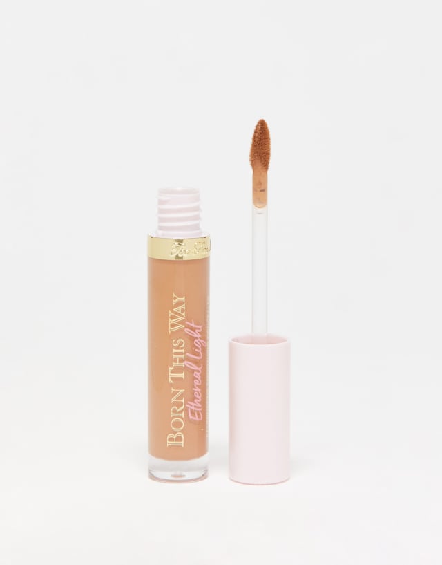 Too Faced Born This Way Ethereal Light Smoothing Concealer