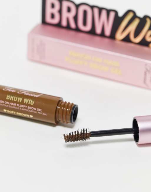 Too Faced – Brow Wig Brush On Hair Fluffy Brow Gel – Augenbrauengel mit Bürste, 3 von 4