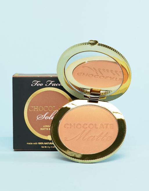 Matte Bronzer: Chocolate Soleil Bronzing Powder