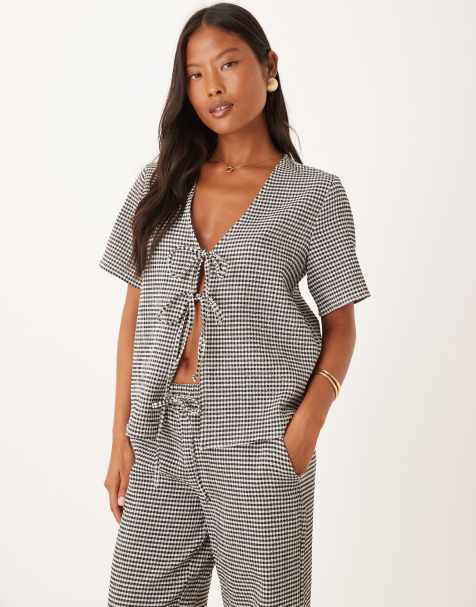 Top a cuadros vichy negros con lazada delantera de sirsaca de JDY Petite (parte de un conjunto) - view 1