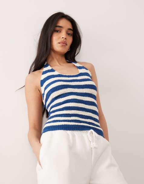 Top a rayas azul marino y blancas con cuello halter y espalda al aire de croché tejido a mano de Kiwi & Co - view 1