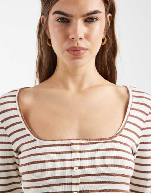 Top a rayas marrones de manga larga con botones de New Look, 4 de 4