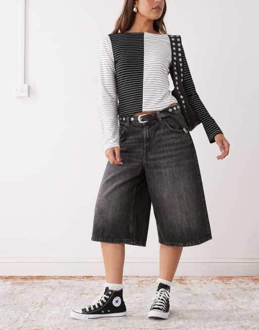 Top a rayas monocromáticas variadas de manga larga con cuello barco de Reclaimed Vintage, 2 de 4