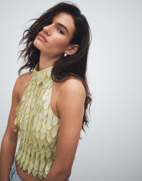 Top amarillo con cuello halter y diseño de hojas de abalorios de ASOS DESIGN - view 1
