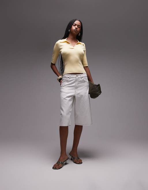 Top amarillo pastel con cuello tipo polo de punto acanalado de & Other Stories, 2 de 4