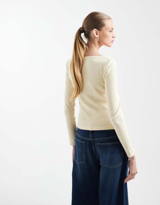 Top amarillo pastel de manga larga de canalé con detalle de encaje de Miss Selfridge, 4 de 4
