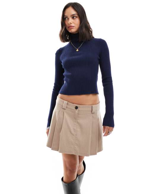 Top azul marino con cuello vuelto de punto de canalé estructurado de ASOS DESIGN, 3 de 4