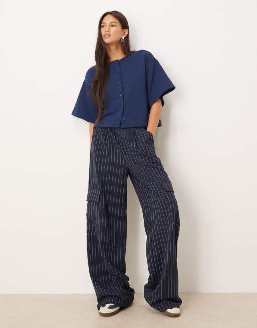 Top azul marino de corte cuadrado con botones de ASOS DESIGN, 3 de 4