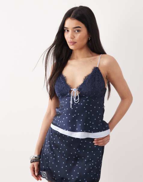 Top azul marino reversible de tirantes con estampado de lunares y cuello de pico de encaje de Abercrombie & Fitch (parte de un conjunto) - view 1