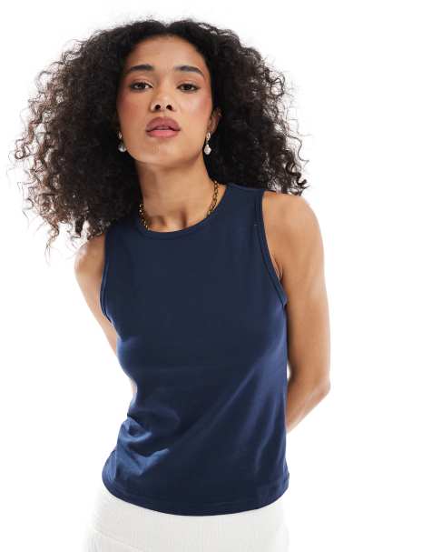 Top azul marino sin mangas con cuello redondo de ASOS DESIGN - view 1