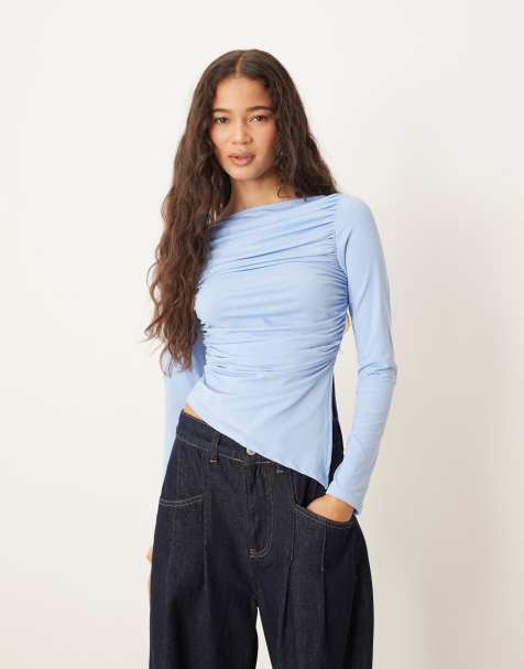 Top azul pastel de manga larga con bajo asimétrico y lateral fruncido de ASOS DESIGN - view 1