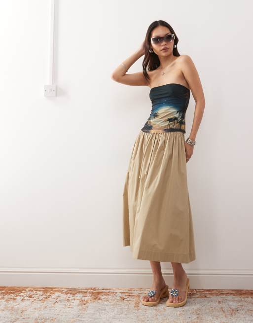 Top azul turquesa sin tirantes con estampado tropical de palmeras y escote palabra de honor de Monki, 2 de 4