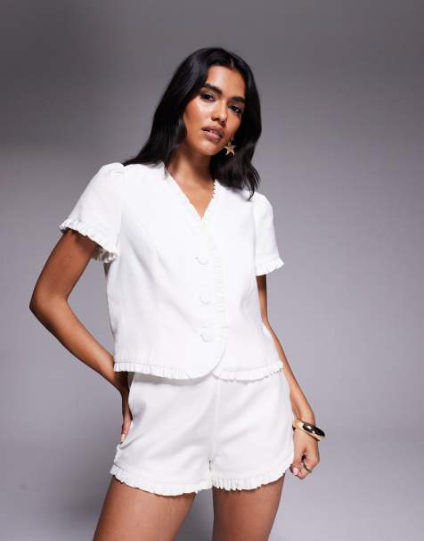 Top blanco abotonado en la parte delantera con detalle de volantes de River Island (parte de un conjunto) - view 1