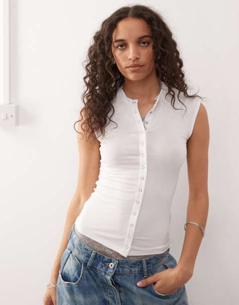 Top blanco con botones delanteros de Weekday - view 1