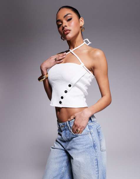 Top blanco con cuello halter y botones de canalé de Liquor N Poker - view 1