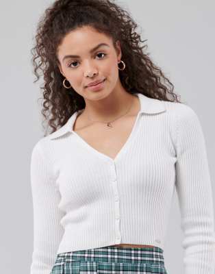 Top blanco con cuello tipo polo de punto de Hollister ASOS
