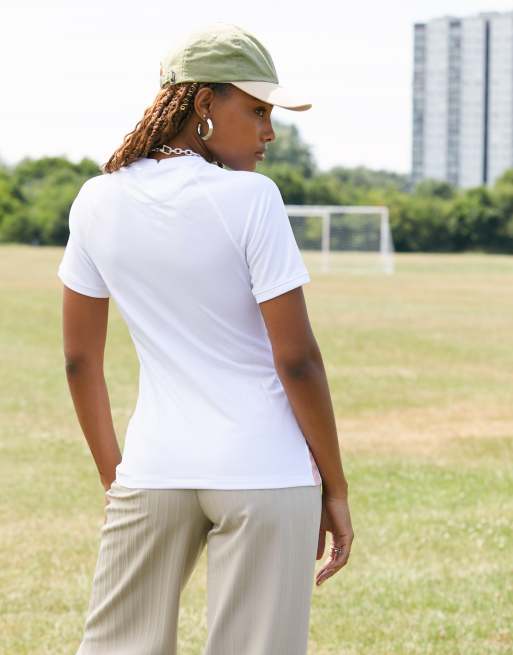 Top blanco con diseño de la segunda equipación de Francia Euro 22 Stadium  de Nike Football | ASOS