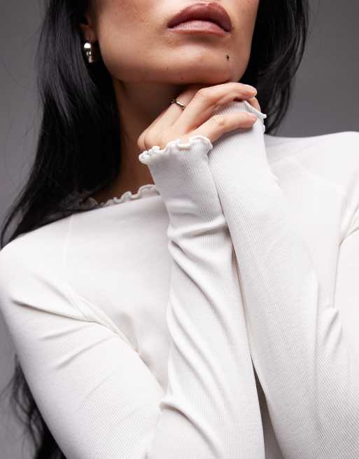 Top blanco con mangas raglán, cuello alto y ribetes remallados de punto liso de ARKET, 4 de 4