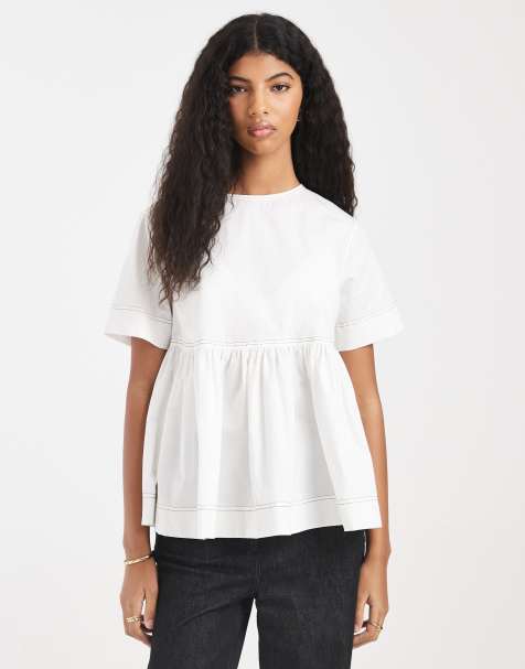 Top blanco con sobrefalda y pespuntes en contraste de ASOS DESIGN - view 1