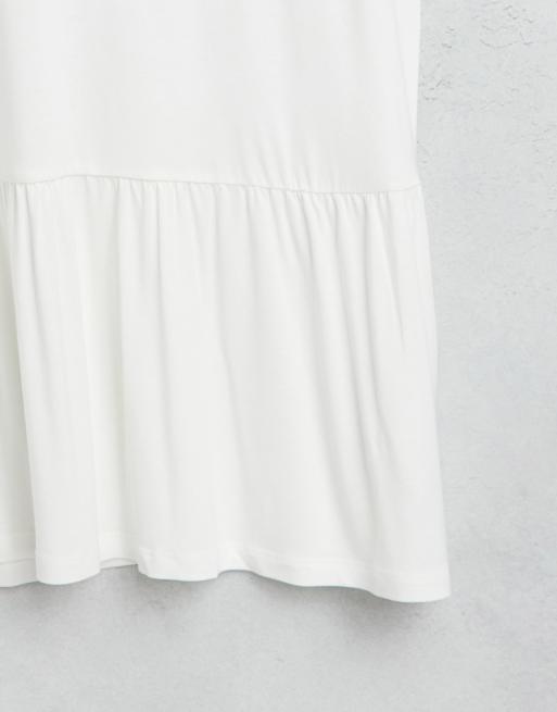 Top blanco con volantes en las mangas de Simply Be, 4 de 4