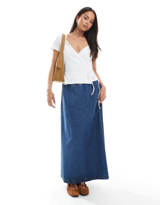 Top blanco cruzado de punto pointelle con ribete de encaje de Miss Selfridge, 2 de 4