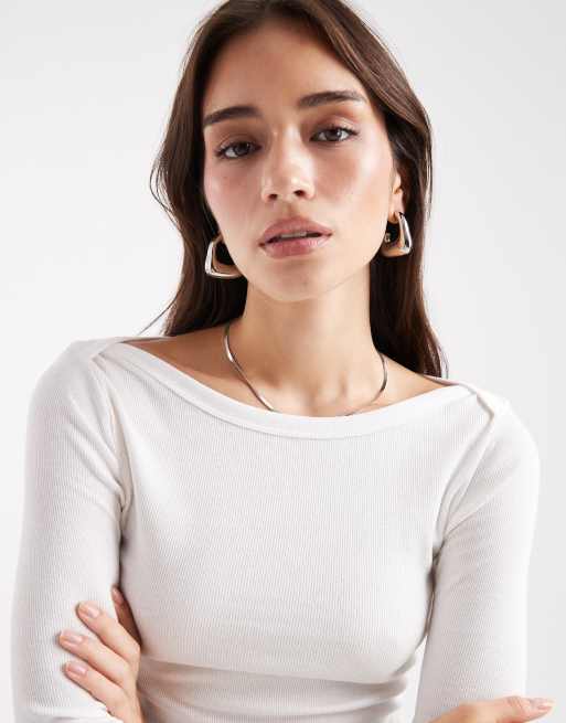 Top blanco de manga larga con cuello barco de punto liso de Brave Soul, 4 de 4