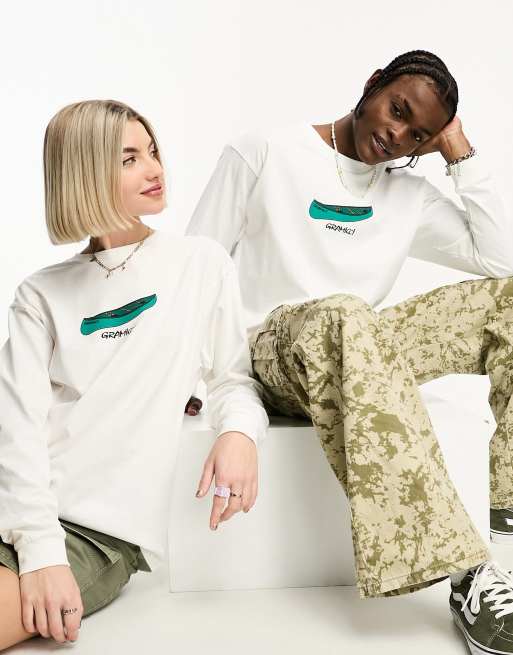 Top blanco de manga larga con diseño de canoa de Gramicci