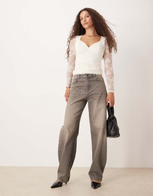 Top blanco de manga larga con escote corazón de encaje de Abercrombie & Fitch, 2 de 4