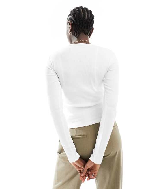 Top blanco de manga larga de canalé fino de Vero Moda, 3 de 4