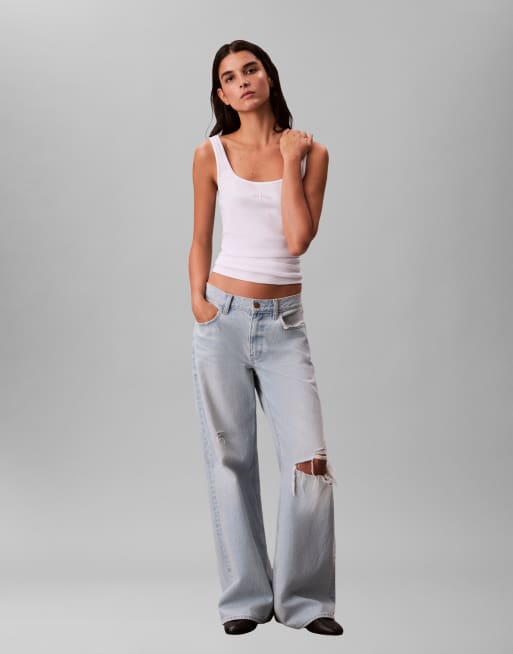 Top blanco de tirantes con logo de monograma de canalé de Calvin Klein Jeans , 2 de 3