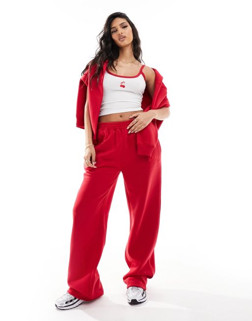 Top blanco de tirantes y bordado de cereza rojos en contraste de Kaiia, 2 de 4
