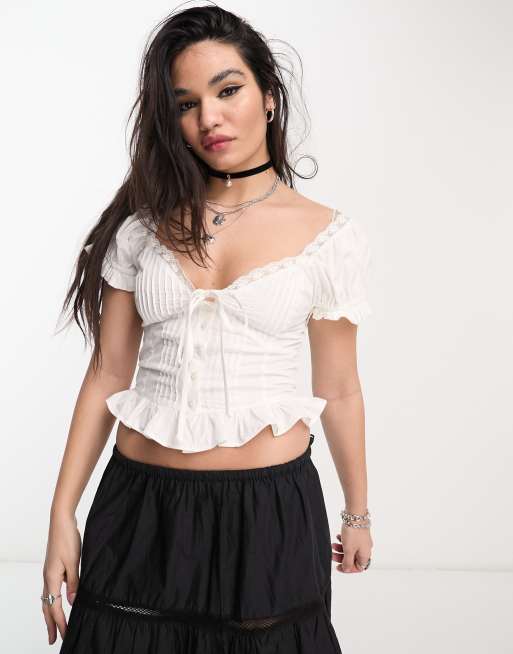 Top blanco estilo campestre de Reclaimed Vintage
