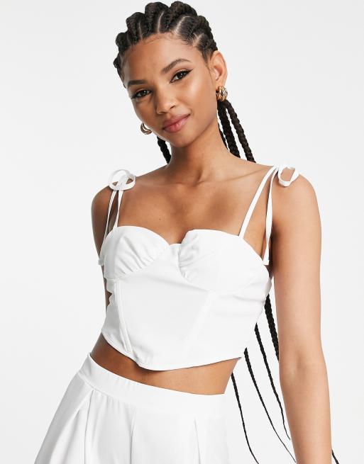 Top blanco estilo corsé con copas fruncidas de Jaded Rose Tall (parte de un conjunto), 4 de 4