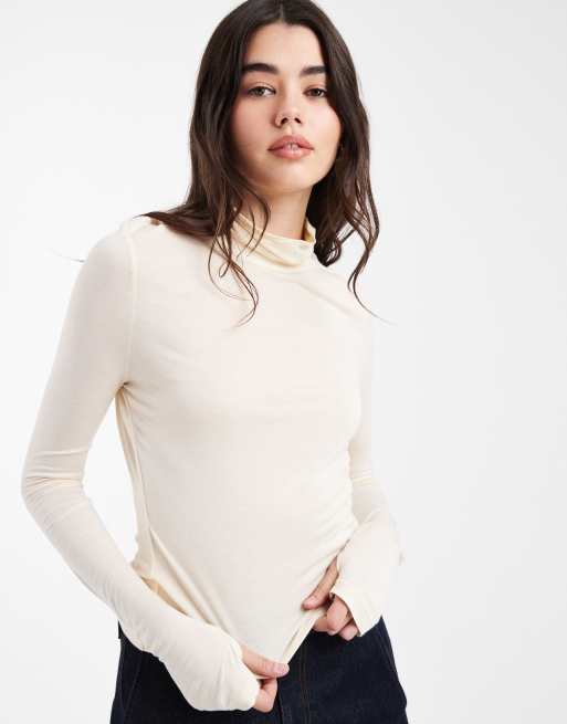 Top blanco leche semitransparente de manga larga con cuello alzado de ASOS DESIGN
