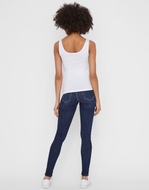 Top blanco luminoso de tirantes de Vero Moda, 2 de 7