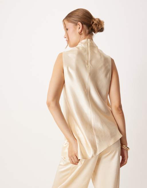 Top blanco marfil asimétrico de cuello alto de satén de ASOS DESIGN (parte de un conjunto), 3 de 4