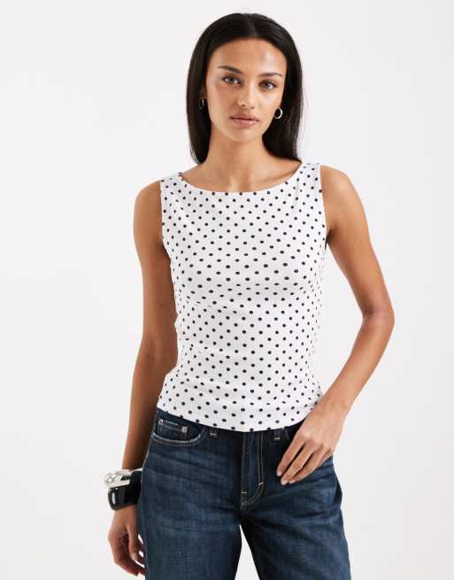 Top blanco sin mangas con estampado de lunares y cuello barco de Hollister