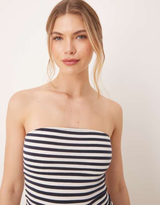 Top blanco y azul marino a rayas con escote palabra de honor de ASOS DESIGN (parte de un conjunto), 2 de 4