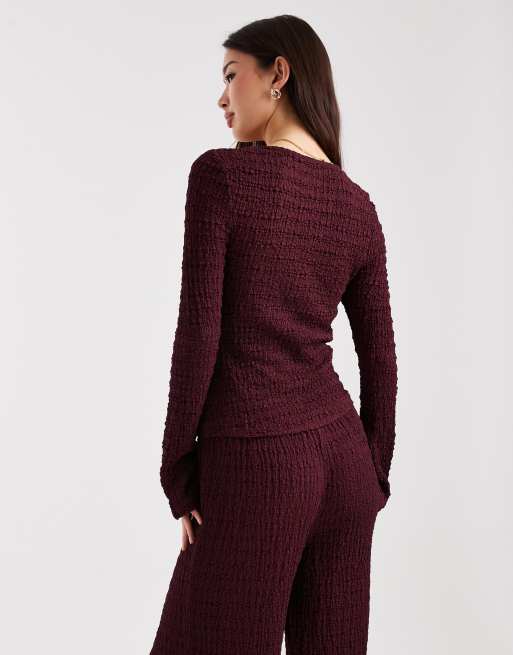 Top burdeos de manga acampanada con escote cuadrado de tejido texturizado Mix & Match de ASOS DESIGN , 4 de 4