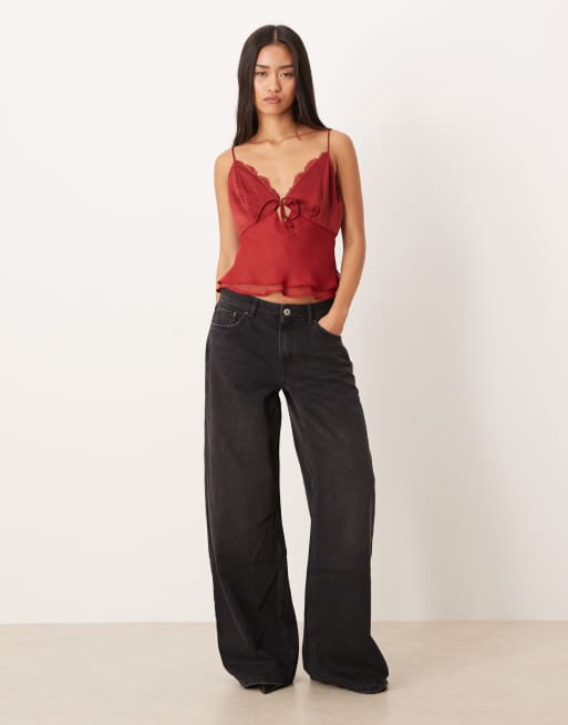 Top burdeos de tirantes de encaje de Abercrombie & Fitch, 4 de 4