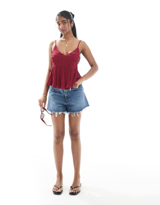 Top burdeos fruncido de tirantes con cuello de pico de ASOS DESIGN, 4 de 4