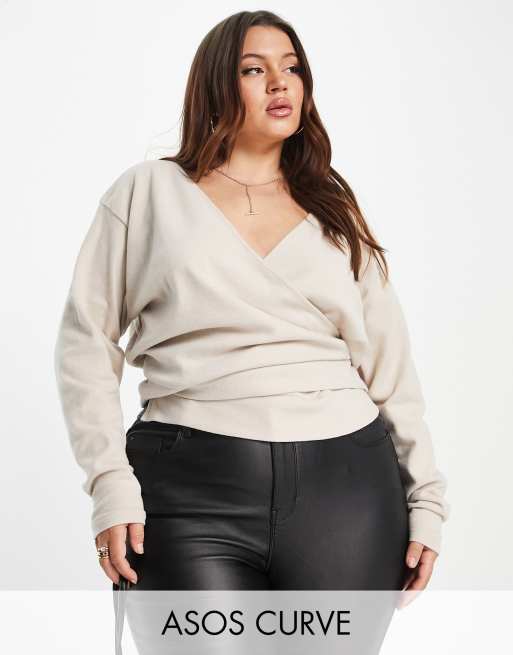 Top color crema cálido cruzado supersuave de ASOS DESIGN Curve