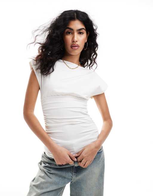 Top color crema con cintura entallada de ONLY 