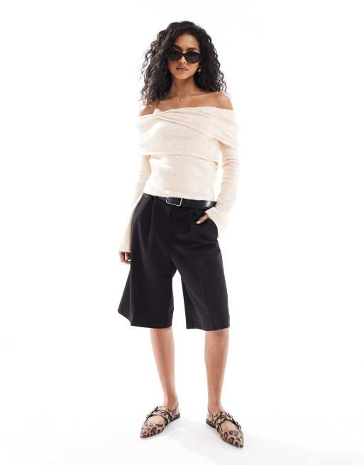 Top color crema con escote Bardot asimétrico de punto de ASOS DESIGN, 2 de 4