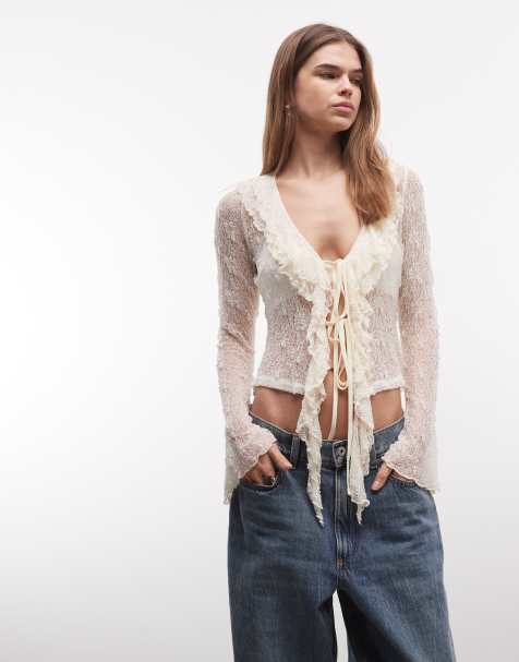 Top color crema de estilo boho con lazada delantera y volantes de encaje de Daisy Street - view 1