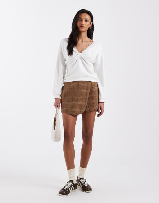 Top color crema de manga larga con escote Bardot de Miss Selfridge, 3 de 4