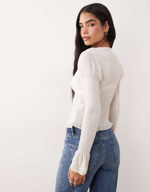 Top color crema fruncido de manga larga con botones de malla de ASOS DESIGN, 4 de 4