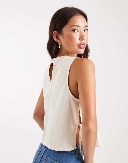 Top color crudo sin mangas con diseño calado de Miss Selfridge, 4 de 4